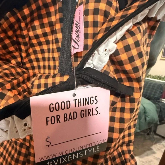 Bardot Beauty Wiggle Dress in Pumpkin Gingham - Picture 4 of 4